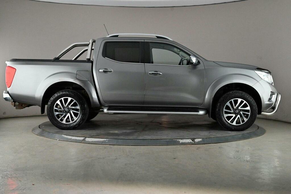 Nissan Navara 2.3 Dci Tekna Pickup Double Cab 4W SF19XSH Grey #3