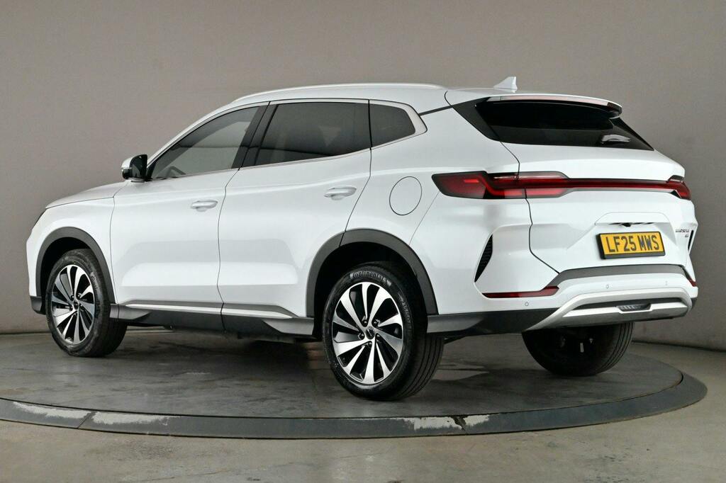 Byd Seal U 1.5 26.6Kwh Comfort Suv Plug In Hybrid White #4