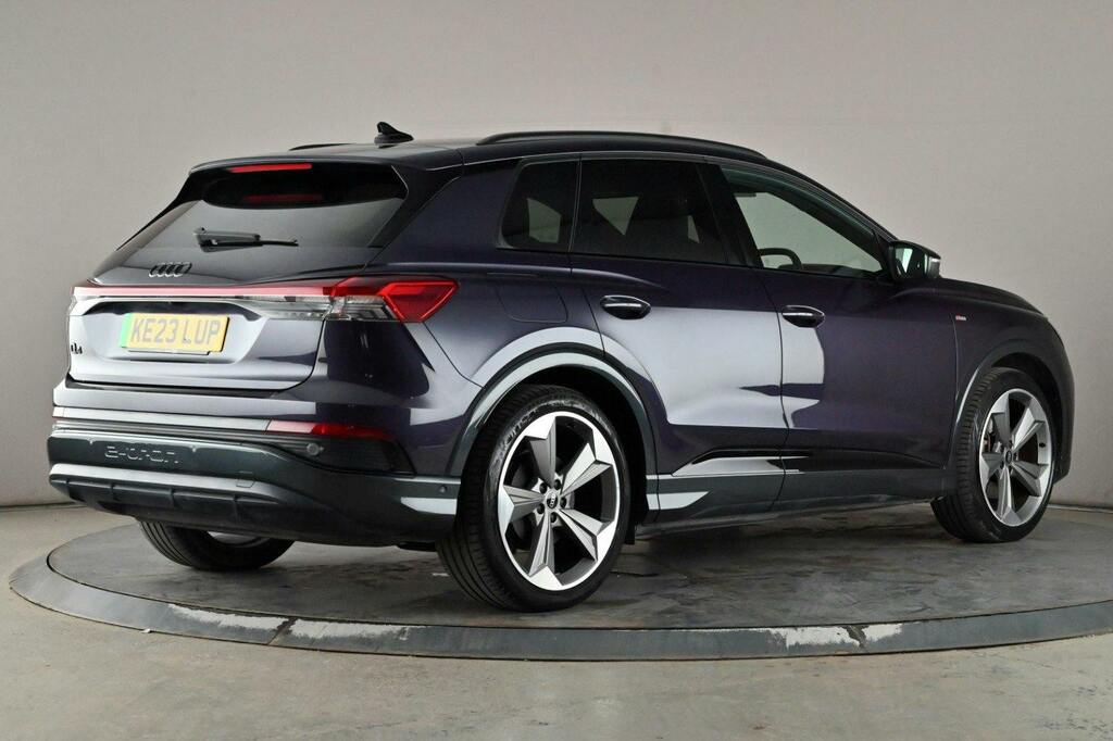 Audi Q4 E Tron 40 Black Edition Suv 82Kwh Purple #6