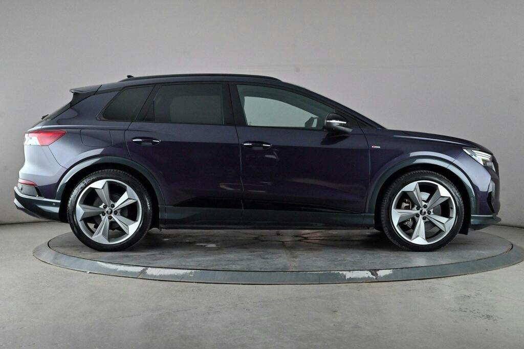 Audi Q4 E Tron 40 Black Edition Suv 82Kwh Purple #3