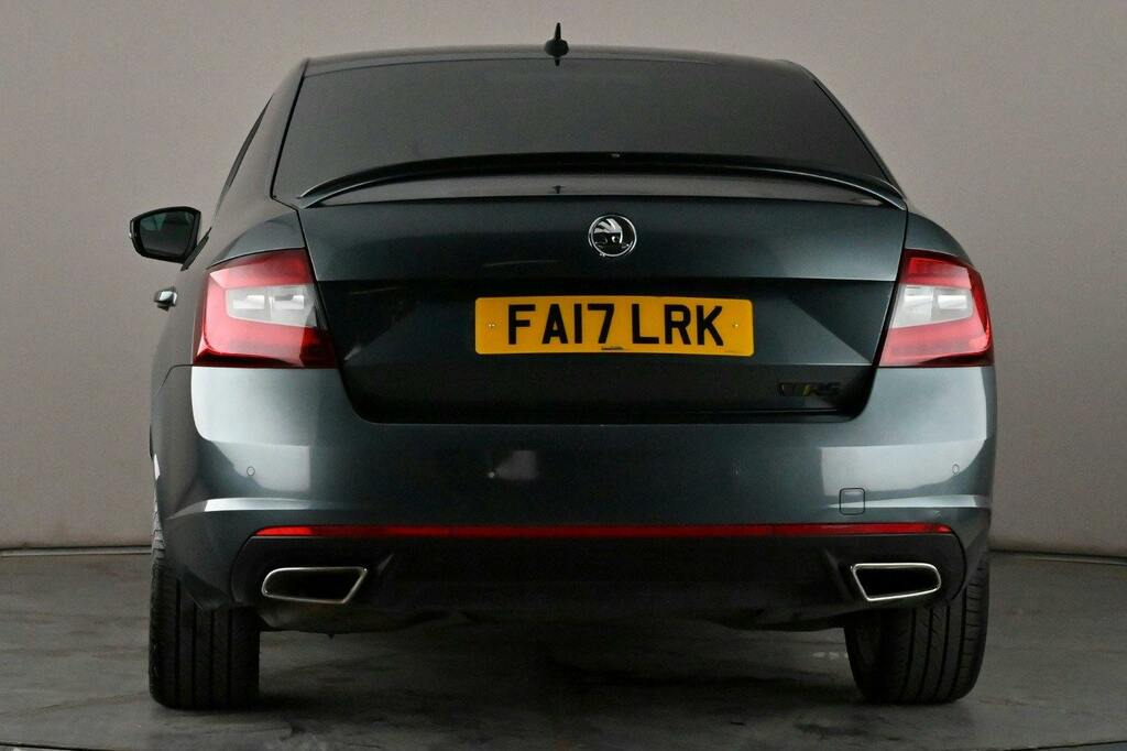 Skoda Octavia 2.0 Tdi Vrs Hatchback Dsg Ss Grey #5