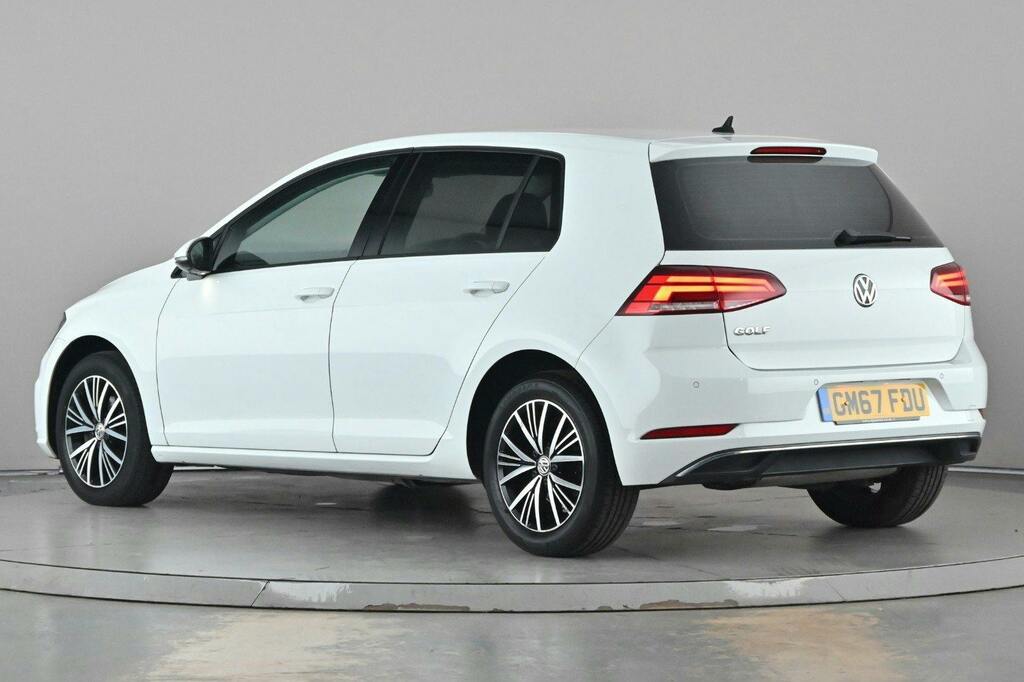 Volkswagen Golf 1.0 Tsi Se Nav Hatchback Ss White #4