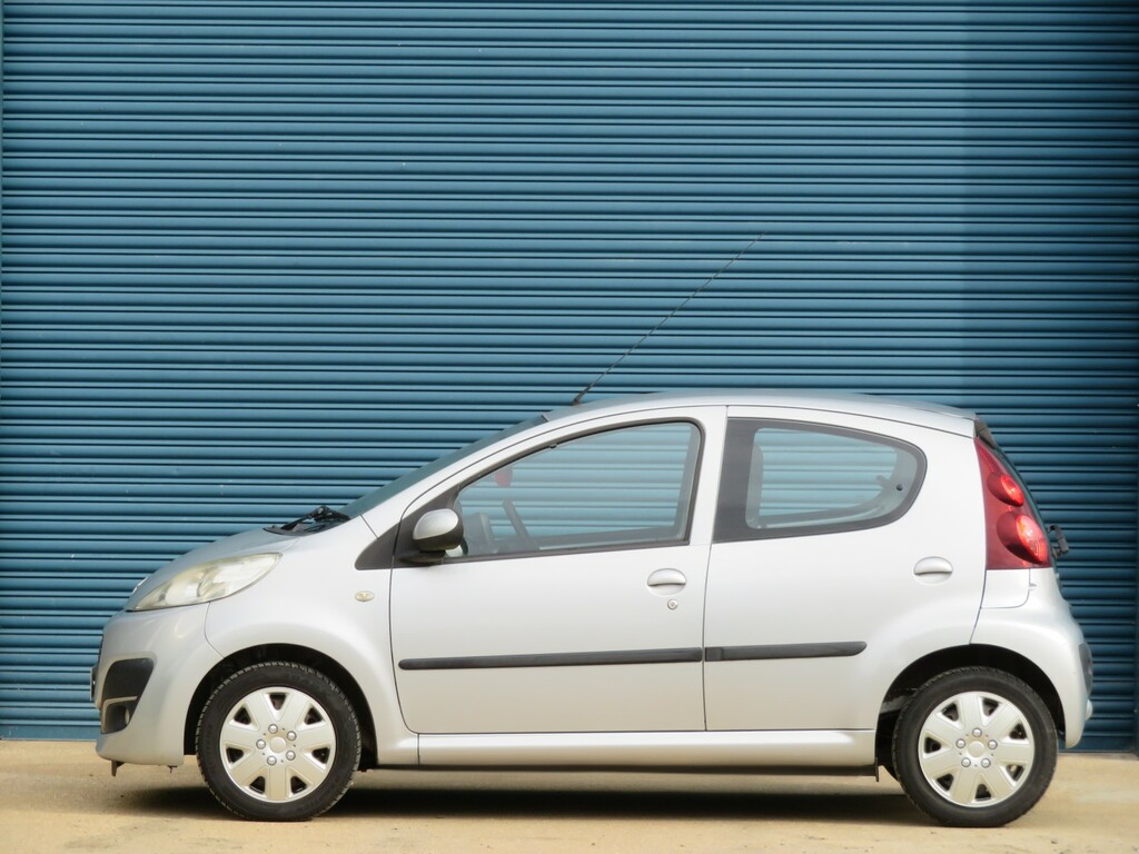 Peugeot 107 1.0 12V Active Euro 5 Silver #4