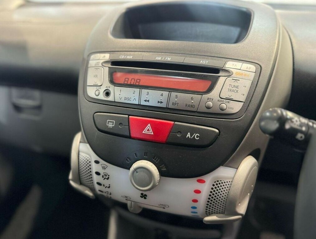 Toyota Aygo Hatchback #10