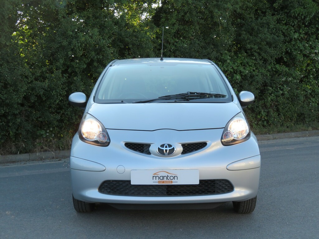 Toyota Aygo Hatchback 2005 - 2012 30K Silver #3