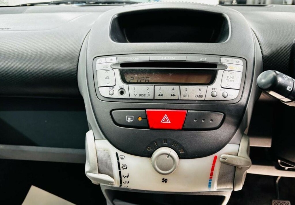 Toyota Aygo Hatchback #12
