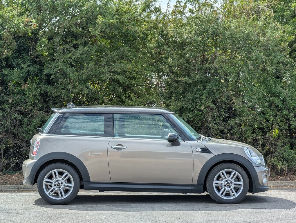 Mini Hatch Cooper 2012 1.6 18 000 Miles Silver #3