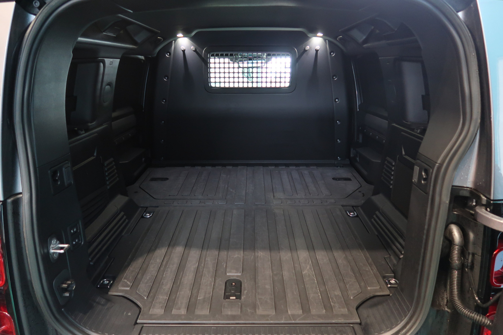Land Rover Defender New Defender P525 #38