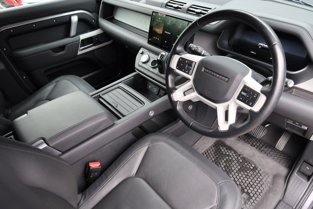 Land Rover Defender New Defender P525 #31