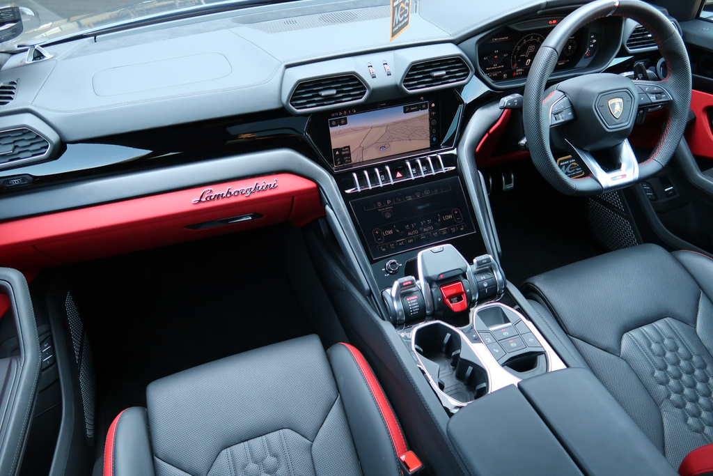 Lamborghini Urus Se #23