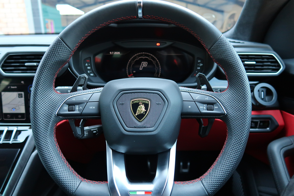 Lamborghini Urus Se #34