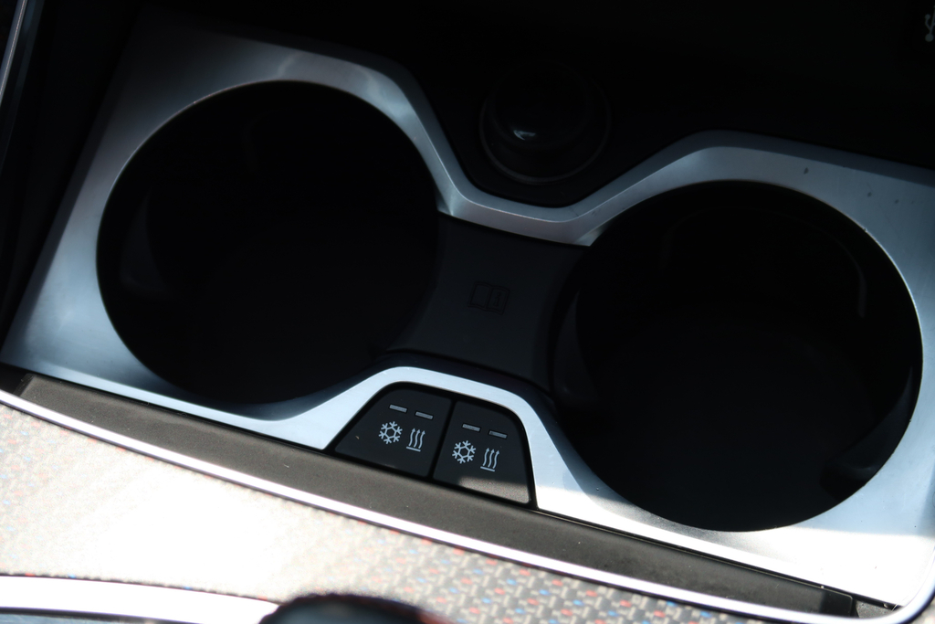 BMW XM Estate Black #15