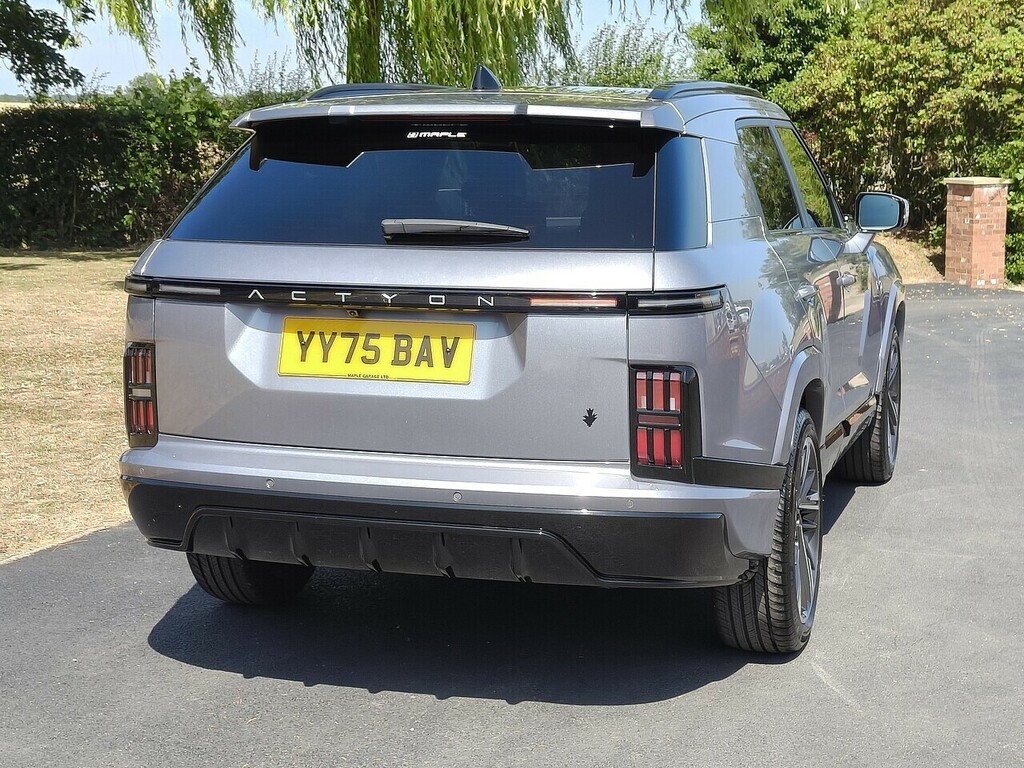 SsangYong Actyon K50 White #11