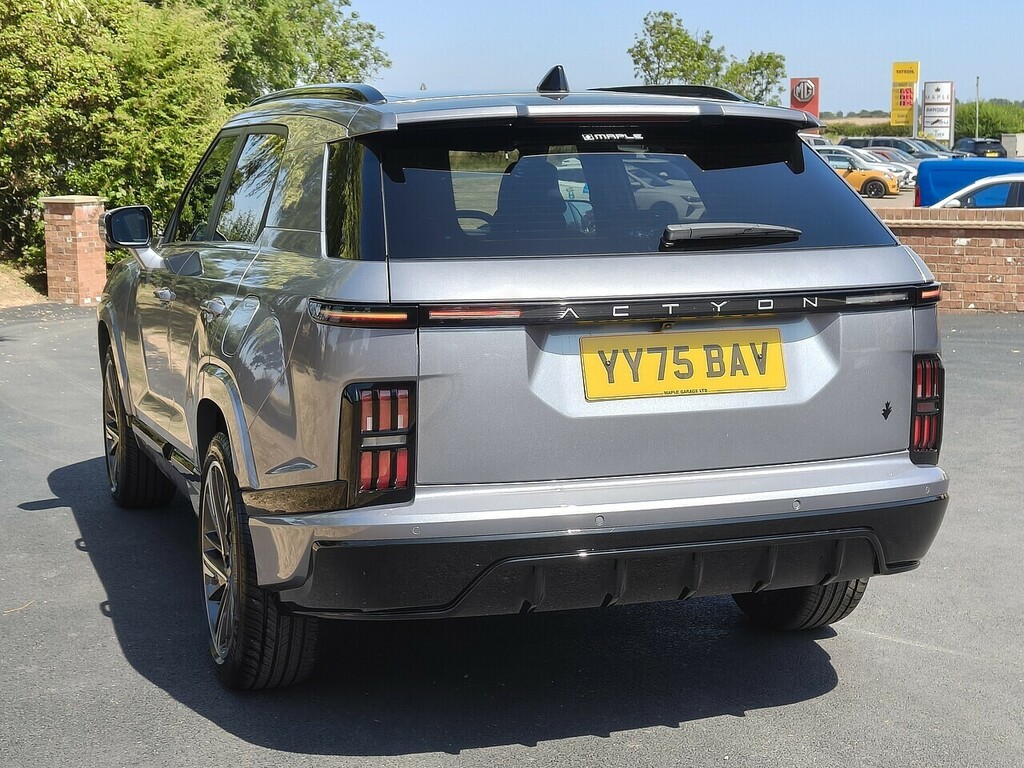 SsangYong Actyon K50 White #9