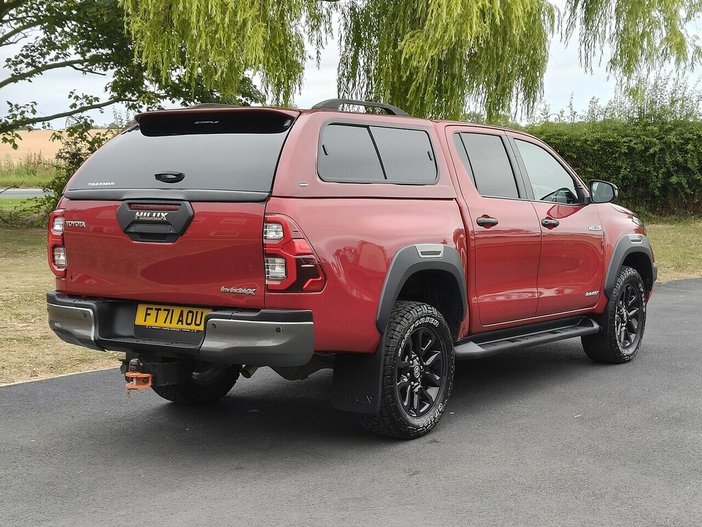 Toyota HILUX D-4d Invincible X Canopy Red #2