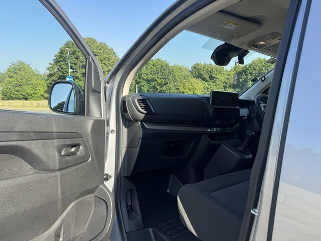 Vauxhall Vivaro 2.0 Turbo D 145 Prime H1 Van Grey #19