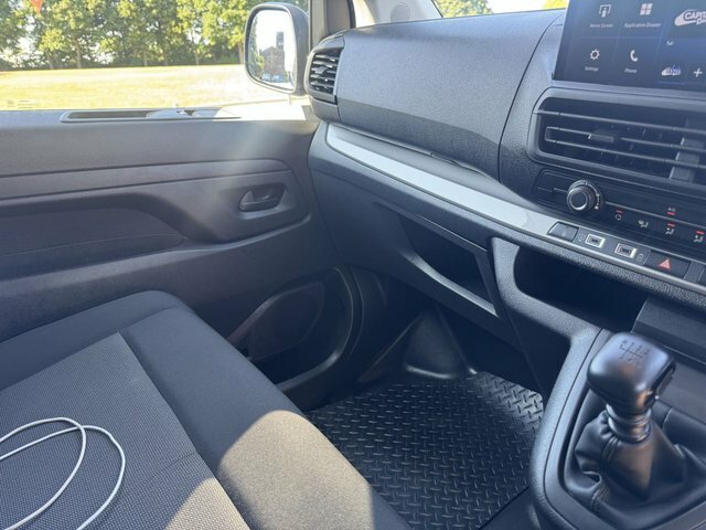 Vauxhall Vivaro 2.0 Turbo D 145 Prime H1 Van Grey #14
