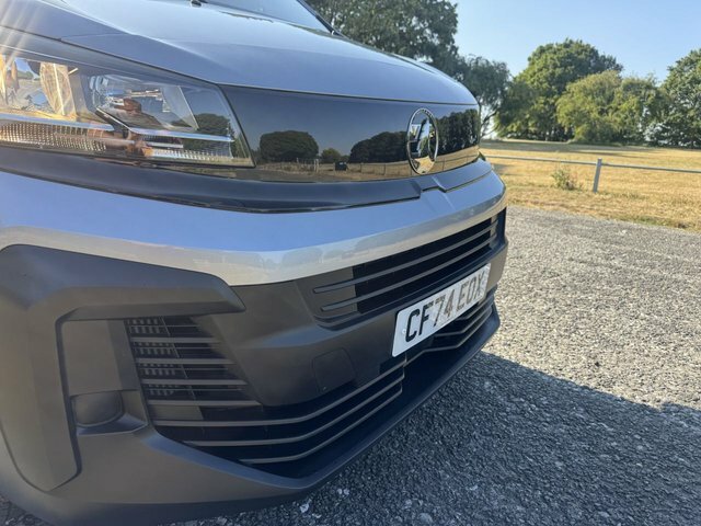 Vauxhall Vivaro 1.5 Turbo D 2900 Prime Panel Van 6Dr Grey #6