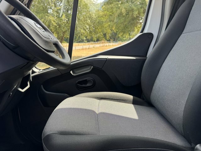 Nissan NV400 Dci 150 Tekna Black #18