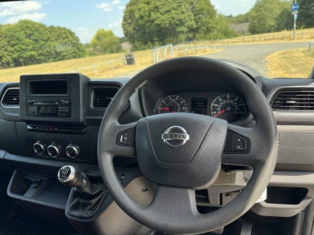 Nissan NV400 Dci 150 Tekna Black #8