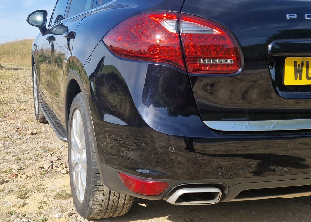 Porsche Cayenne V8 Turbo S Tiptronic Black #34