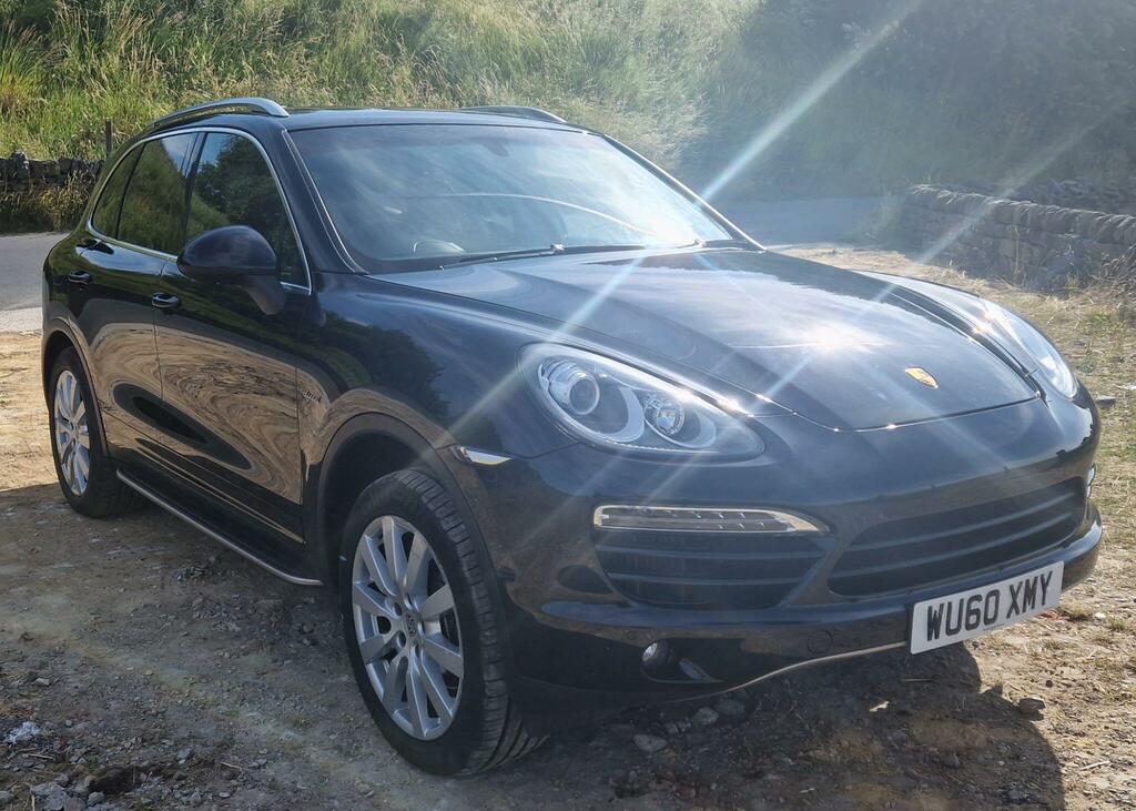 Porsche Cayenne V8 Turbo S Tiptronic Black #1