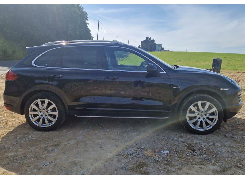 Porsche Cayenne V8 Turbo S Tiptronic Black #8