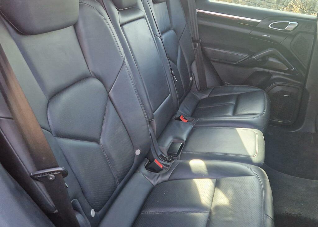 Porsche Cayenne V8 Turbo S Tiptronic Black #65