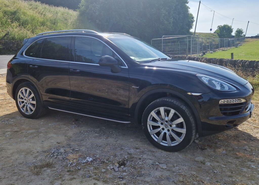 Porsche Cayenne V8 Turbo S Tiptronic Black #7