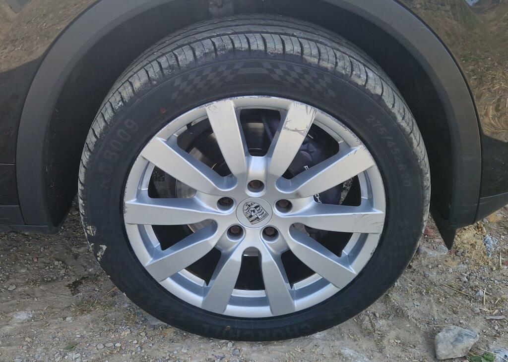 Porsche Cayenne V8 Turbo S Tiptronic Black #42