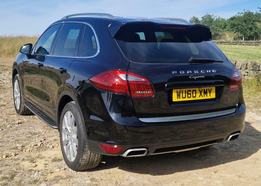 Porsche Cayenne V8 Turbo S Tiptronic Black #16