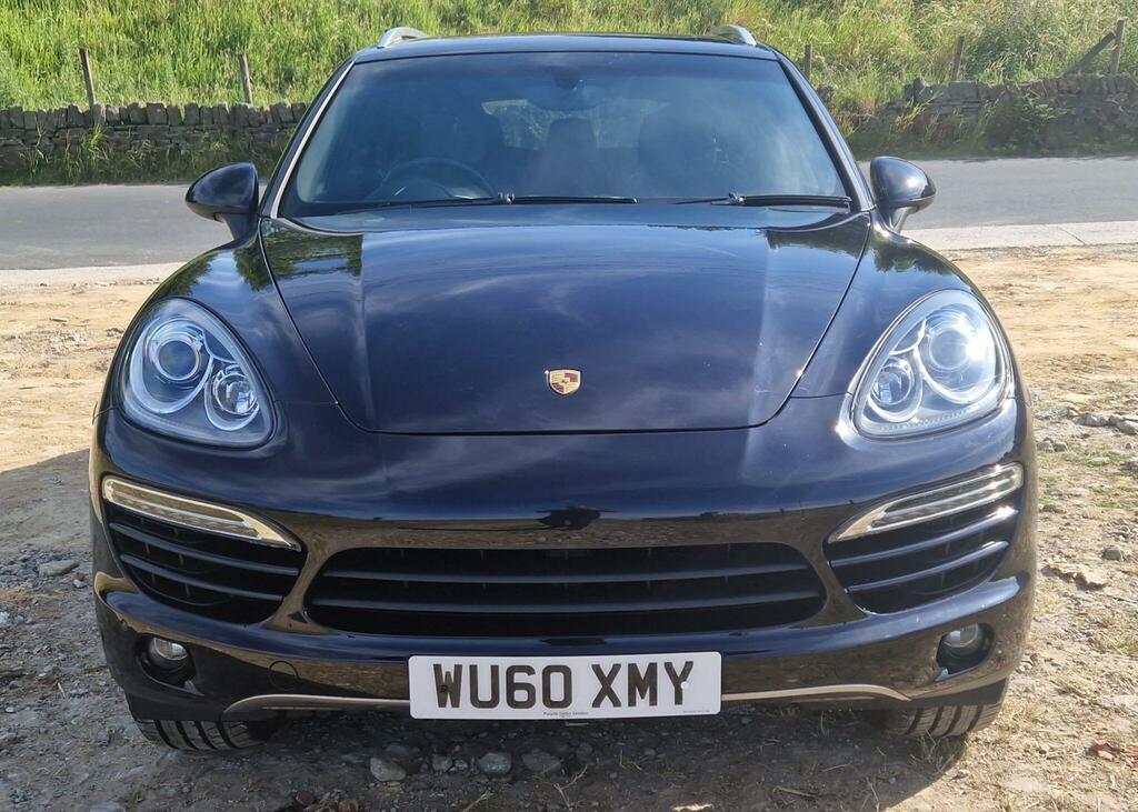 Porsche Cayenne V8 Turbo S Tiptronic Black #4