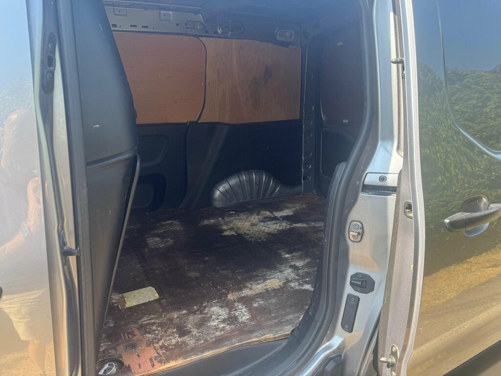 Vauxhall Combo 1.5 Turbo D Se 7 Seat Estate Blue #10
