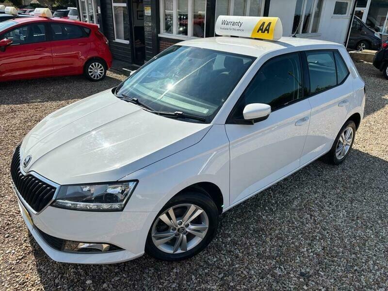 Skoda Fabia 1.0 Tsi Se Hatchback EY20ZYW White #2
