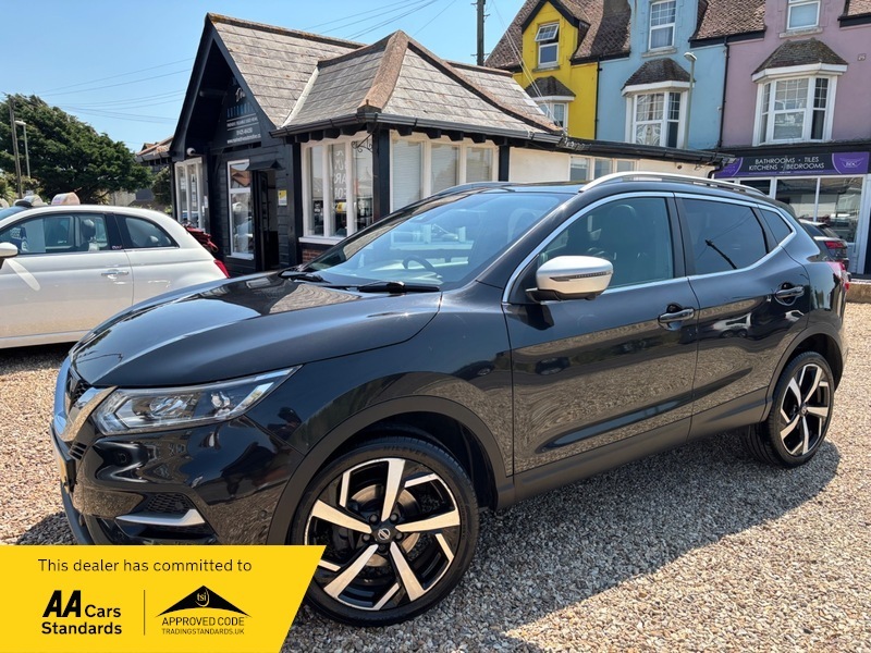 Nissan Qashqai 1.2 Dig-t Tekna Suv Black