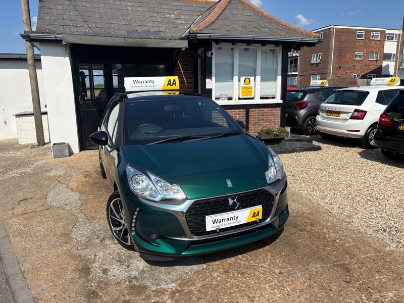 Citroen Berlingo 1.2 Puretech Connected Chic Green #2
