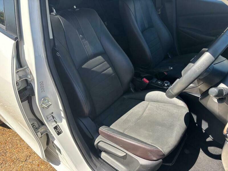 Mazda 2 1.5 Skyactiv-g Sport Nav Hatchback Manu White #15