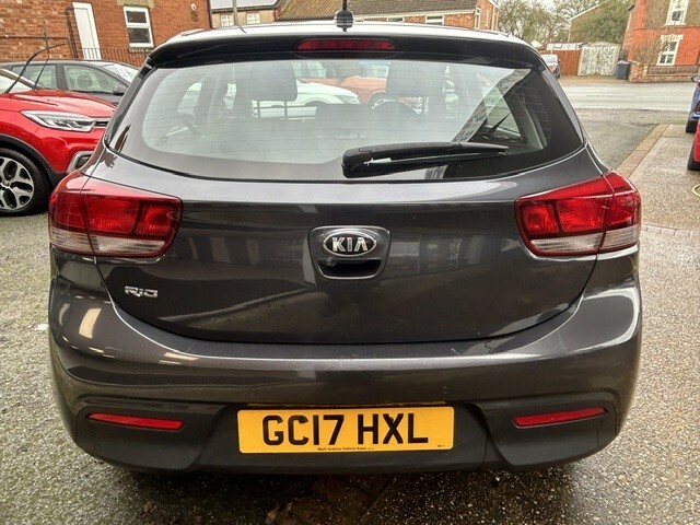 Kia RIO Hatchback 1.4 2 2017 GC17HXL Grey #4