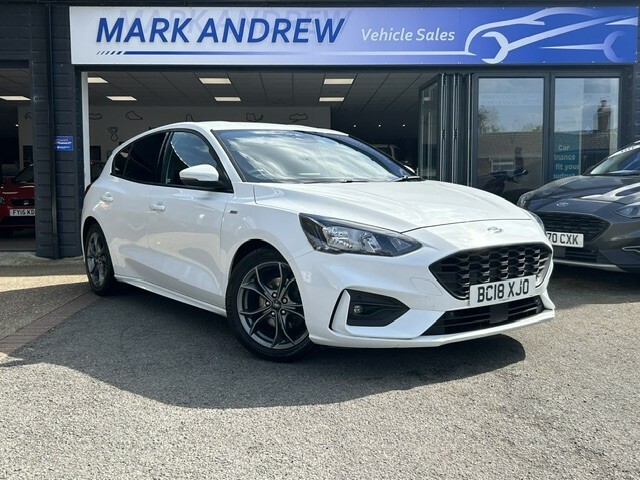 Ford Focus Hatchback 1.0 T Ecoboost St-line 2018 White