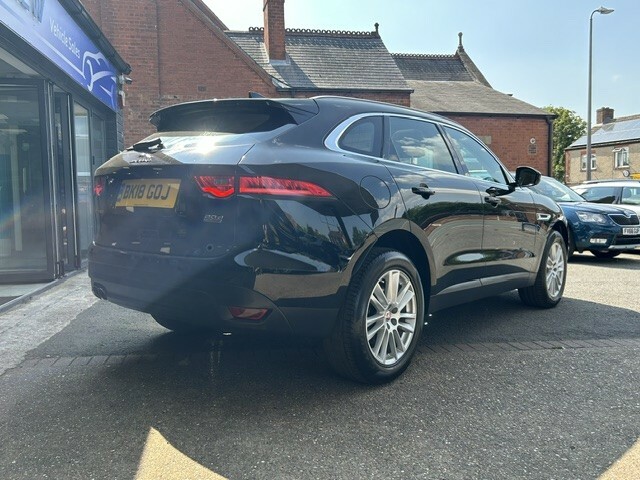 Jaguar F-Pace Suv 2.0 D180 Portfolio 2018 BK18GOJ Black #2