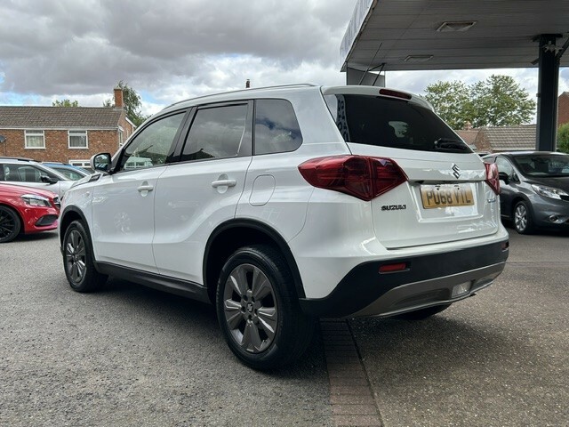 Suzuki Vitara 1.0 Boosterjet Sz-t White #5