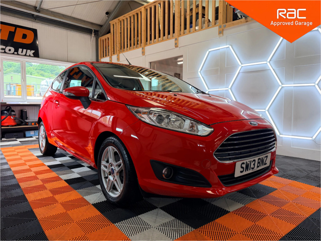 Ford Fiesta Fiesta Hatchback Red