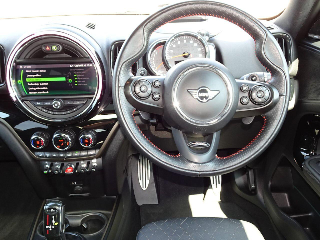 Mini Countryman 1.5 Cooper Classic Suv 136 Ps Black #36