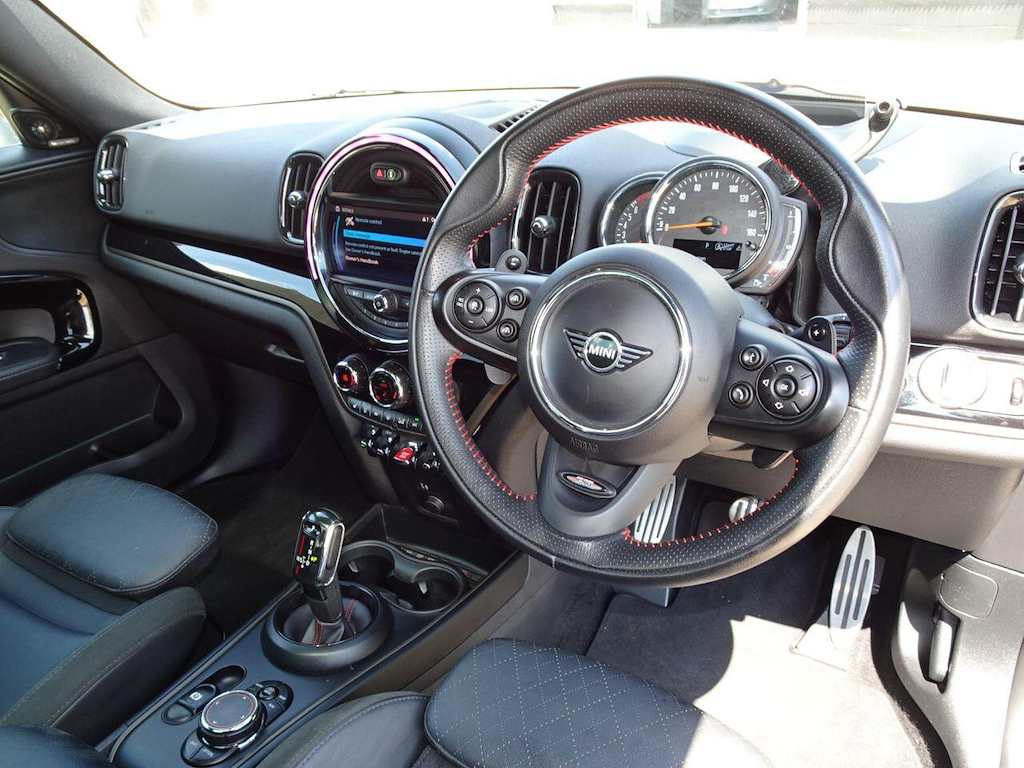 Mini Countryman 1.5 Cooper Classic Suv 136 Ps Black #21