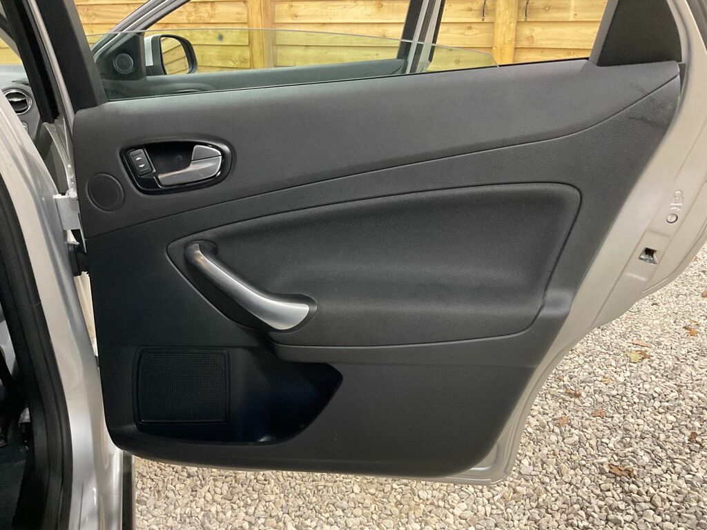 Ford Mondeo Tdci Titanium #16