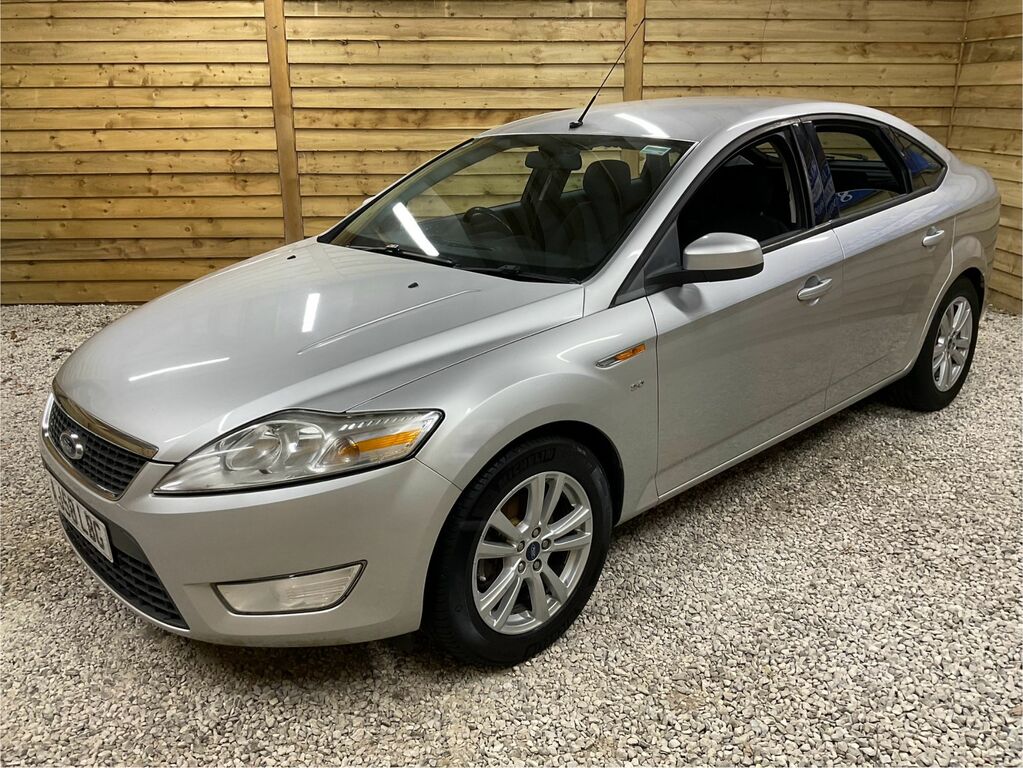 Ford Mondeo Zetec Hatchback Silver #3