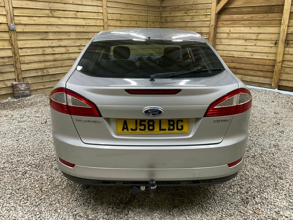 Ford Mondeo Zetec Hatchback Silver #5