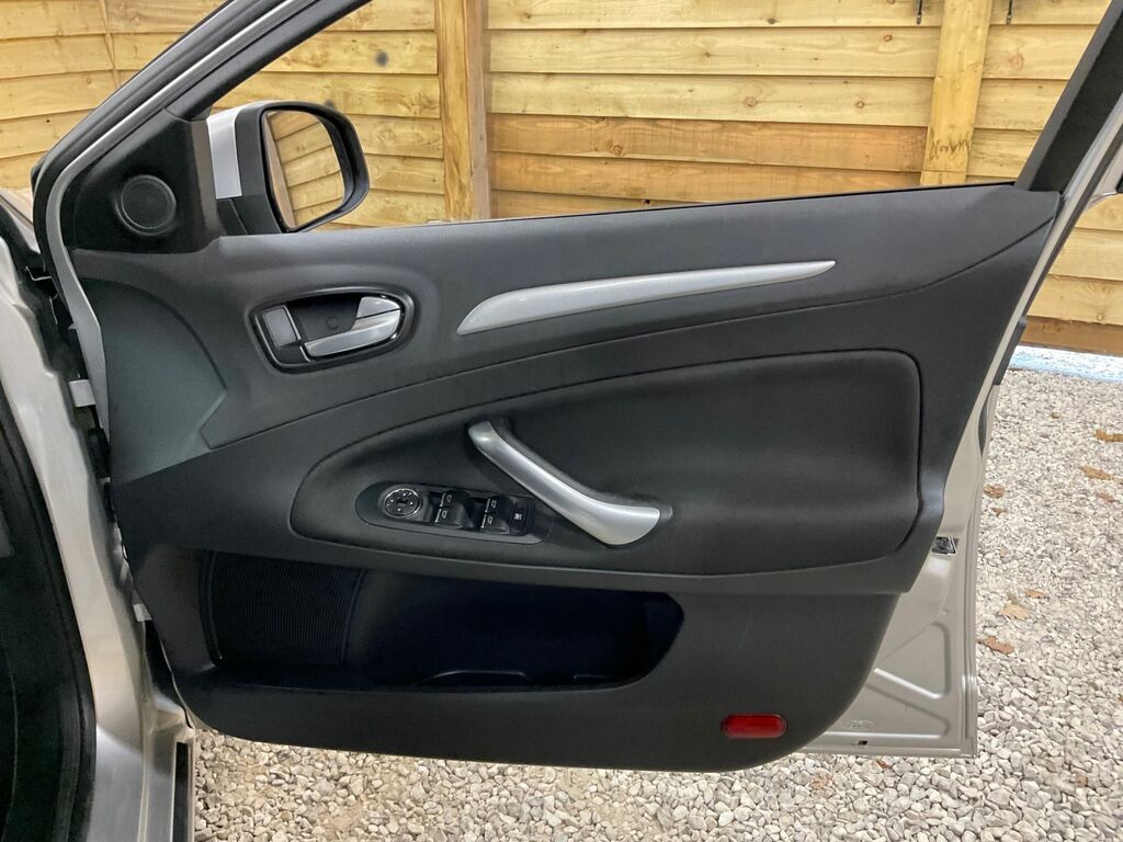 Ford Mondeo Tdci Titanium #8