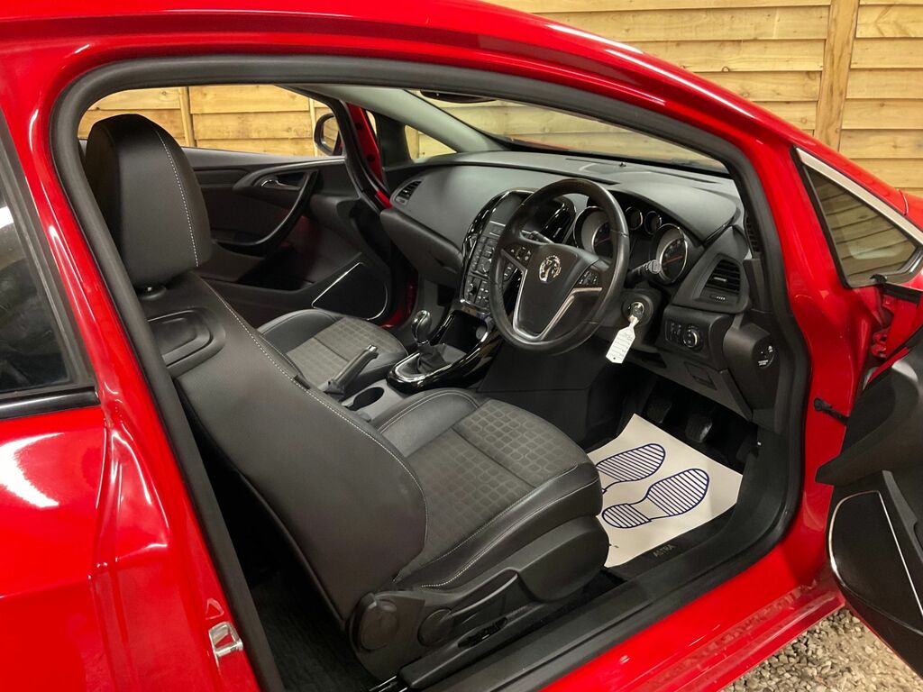 Vauxhall Astra GTC Sri Cdti Ss Grey #11