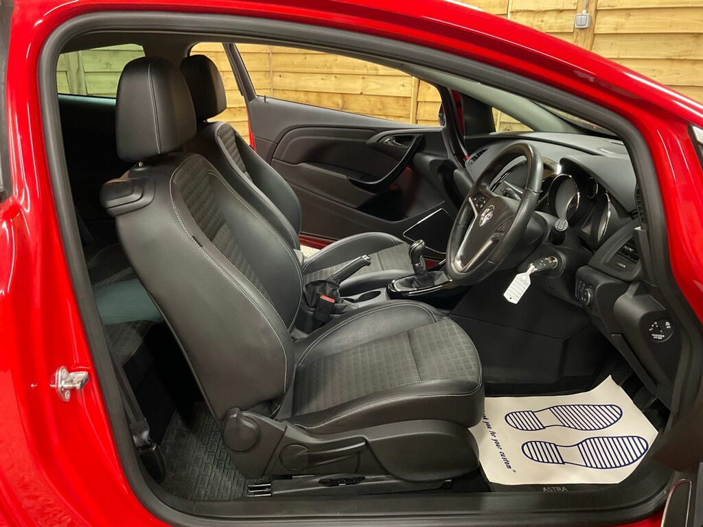 Vauxhall Astra GTC Sri Cdti Ss Grey #13